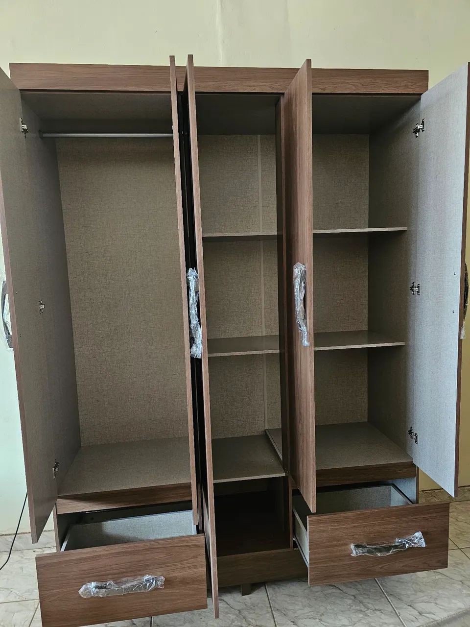 Guarda roupa de casal novo - Foto 3