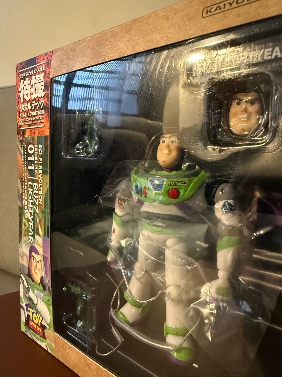 Toy Story Revoltech  Buzz Lightyear Kaiyodo - Foto 3