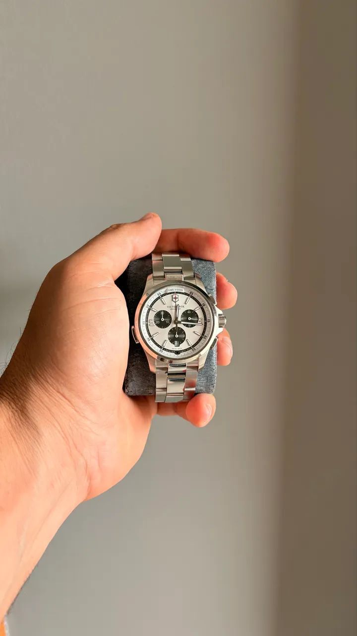 Relógio Victorinox Cronógrafo Night Vision 241728 - Acessórios