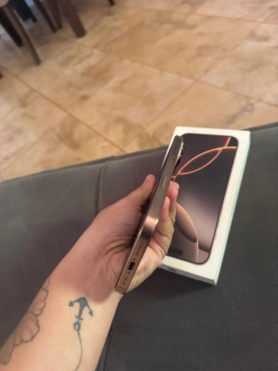 iPhone 16 pro Max 256 GB - Foto 3