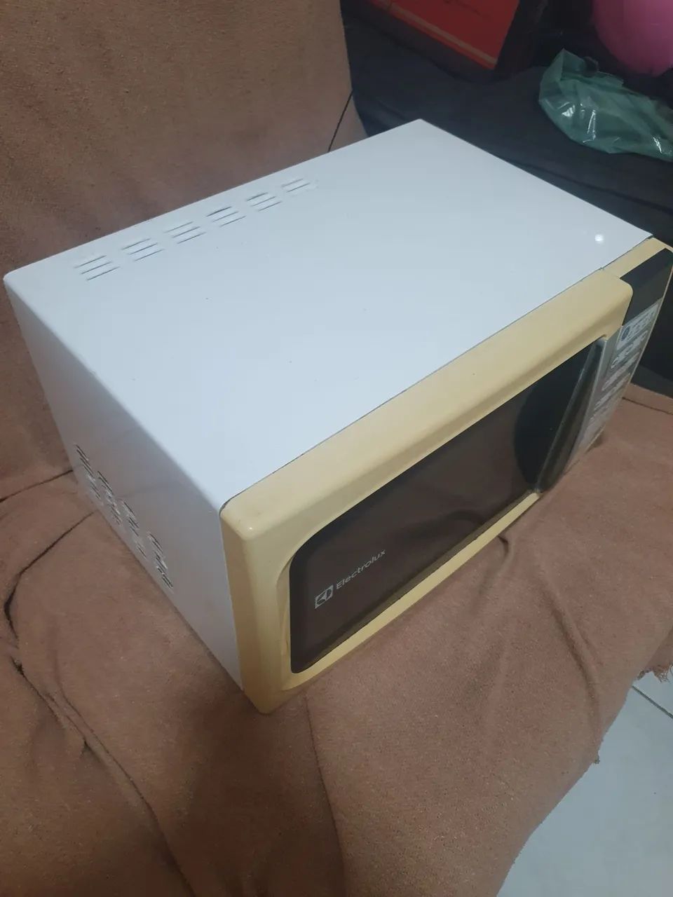 Micro-ondas Brastemp 20 L - Foto 2