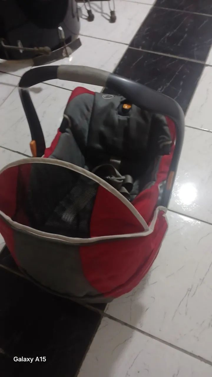Bebê Conforto Chicco KeyFit 30 com Base para Carro - Vermelho e Cinza - Foto 3