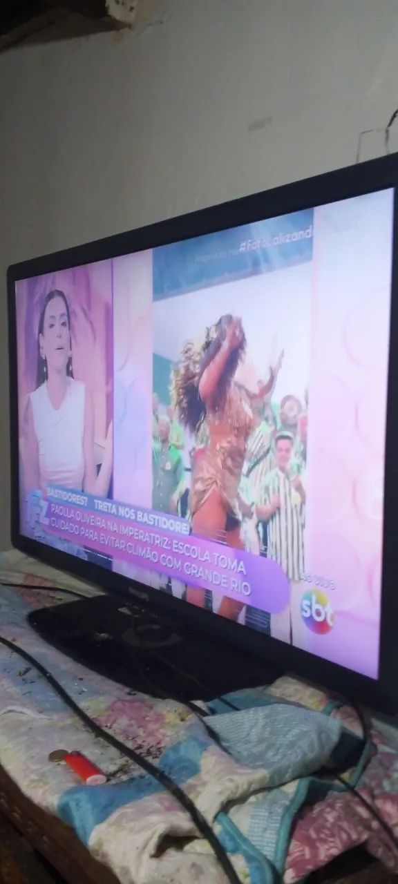 Tv 43 polegadas  chama no ZAP *