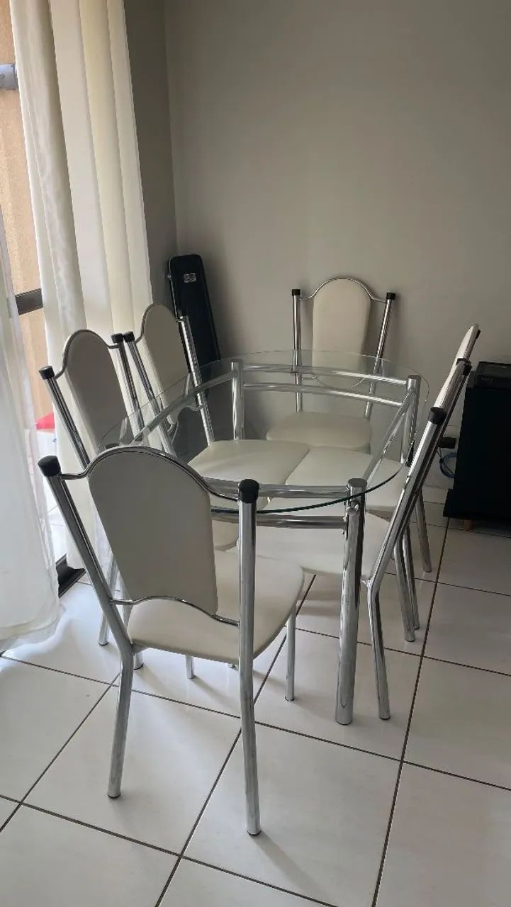 Mesa Vidro com 6 Cadeiras
