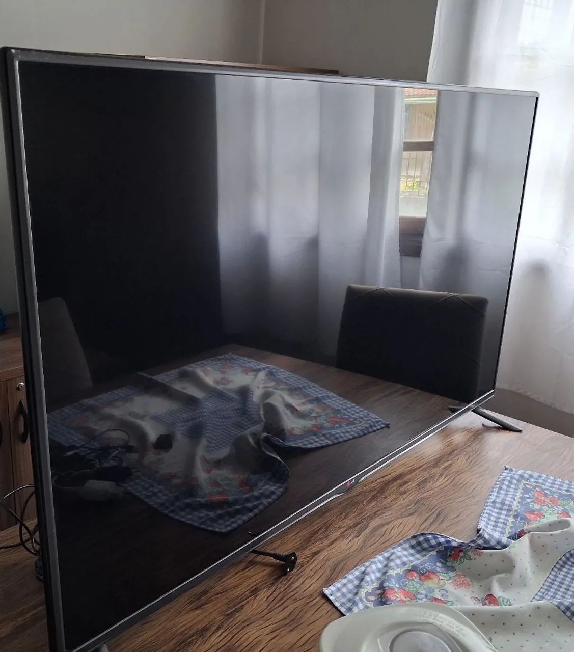 Vendo TV LG 55 polegadas,  da linha 3D LED,  painel LCD Full HD - Foto 2