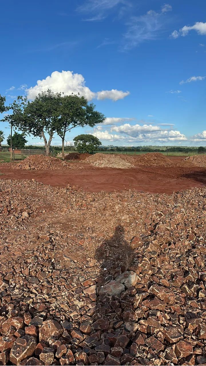 Terra planagem, aterro, pedra  - Foto 2