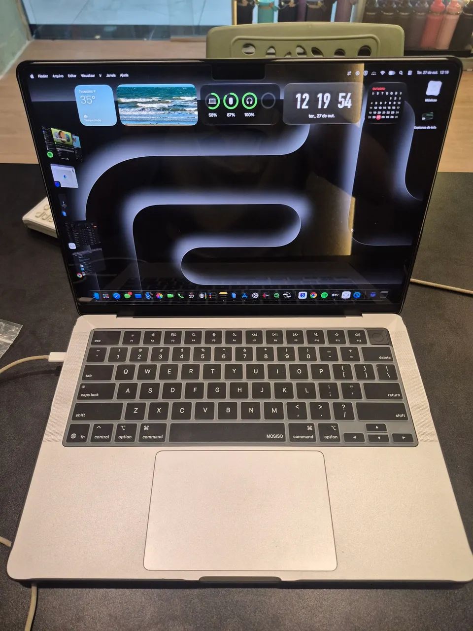 Macbook Pro M3 Pro 