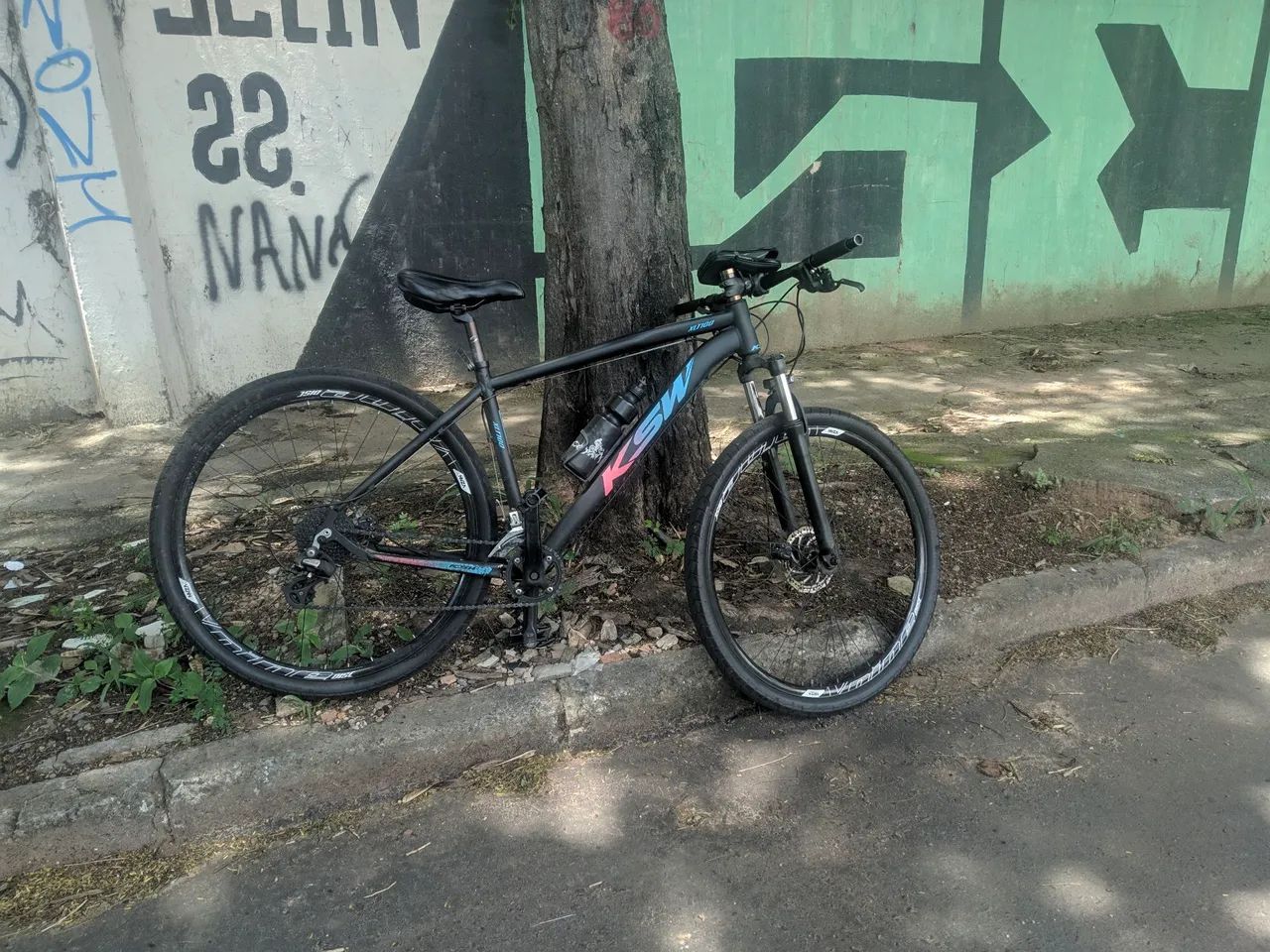 Bicicleta aro 29 - Oportunidade - Vender Rápido!! - Foto 2