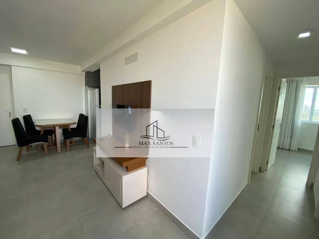 Apto mobiliado com 2 quartos sendo 1 suíte na Pelinca - Foto 2