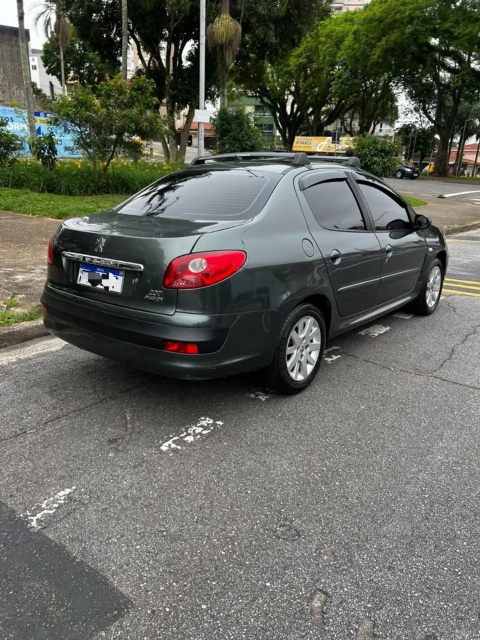 Peugeot 207 Sedan Passion XR 1.4 Flex 8V 4p, foto 3 de 8