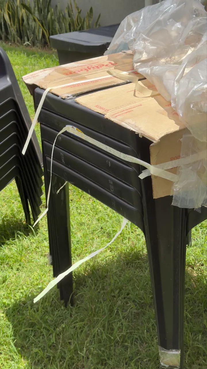 Mesa e cadeiras  - Foto 2