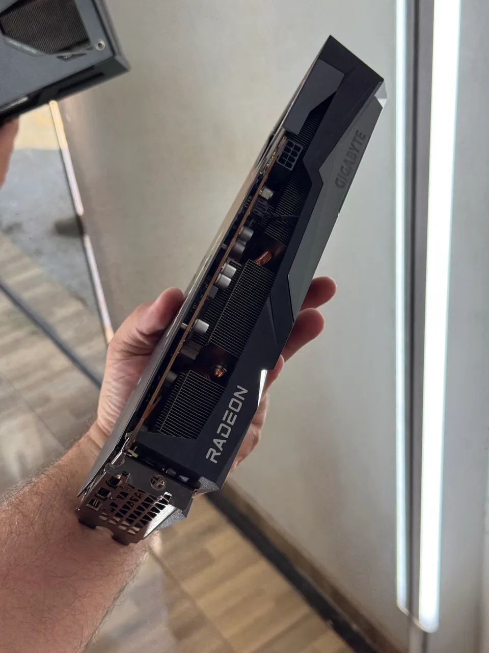 Rx 7600 Gigabyte Oc 8Gb - Foto 5