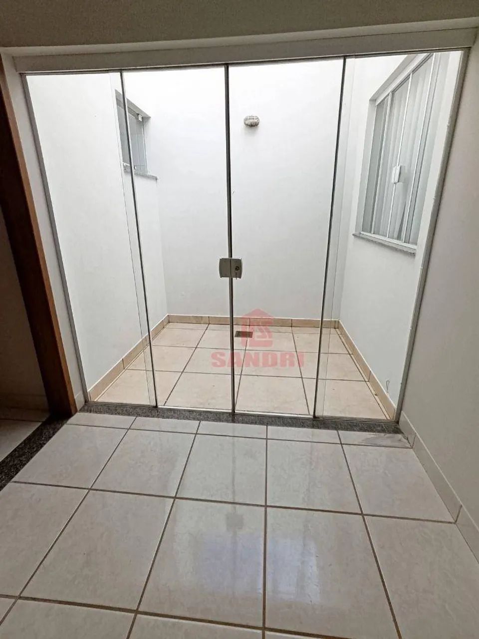 EXCELENTE RESIDENCIA PROX AV MANDACARU - Foto 5