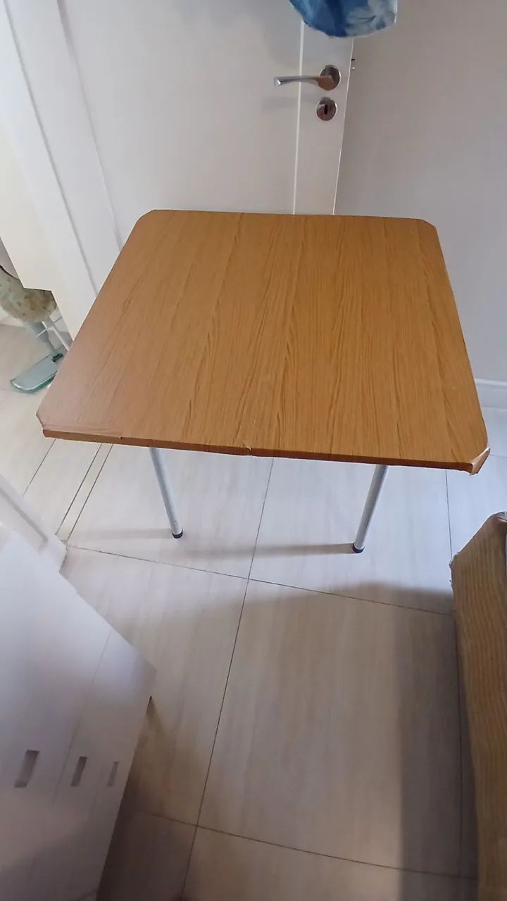Vendo mesinha de abrir e fechar - Foto 3