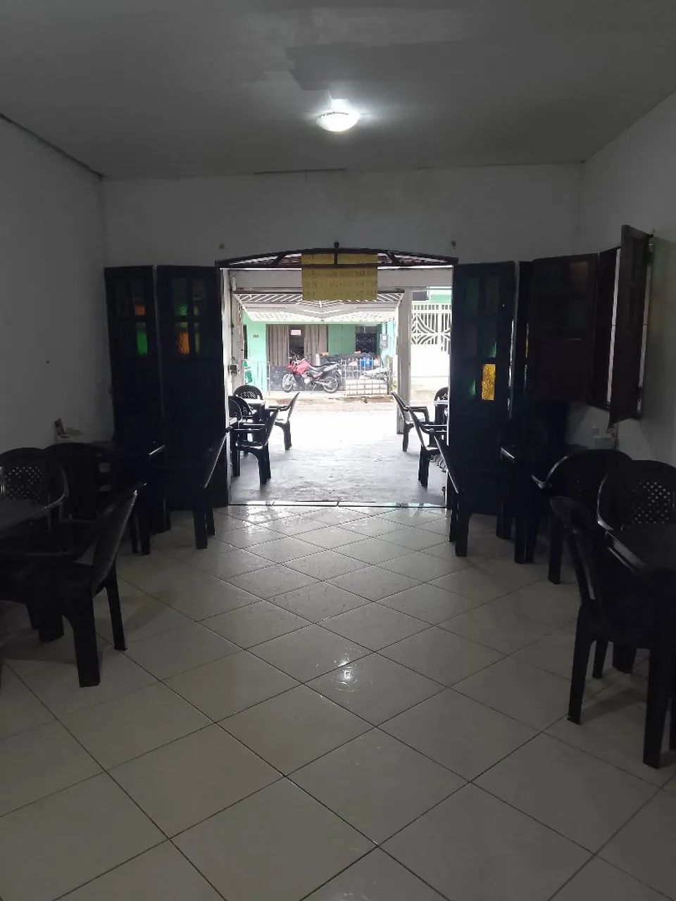 VENDO ESSE IMÓVEL COM RESTAURANTE FUNCIONANDO  - Foto 5