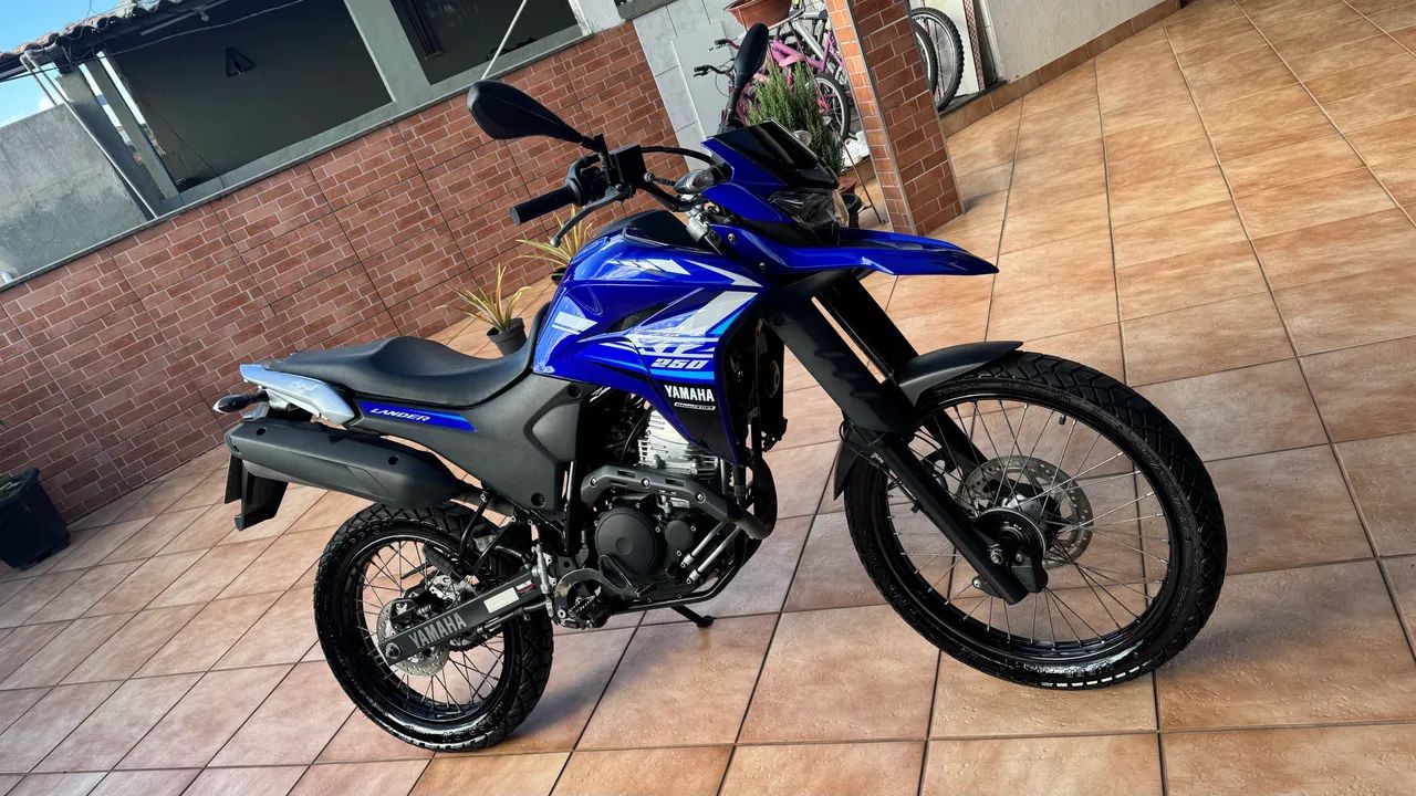 XTZ 250 Lander 