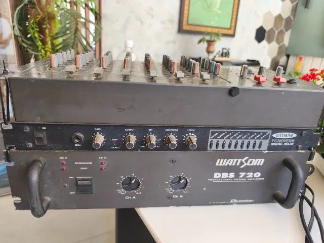 Mesa de som com caixas de som e retorno - Foto 5