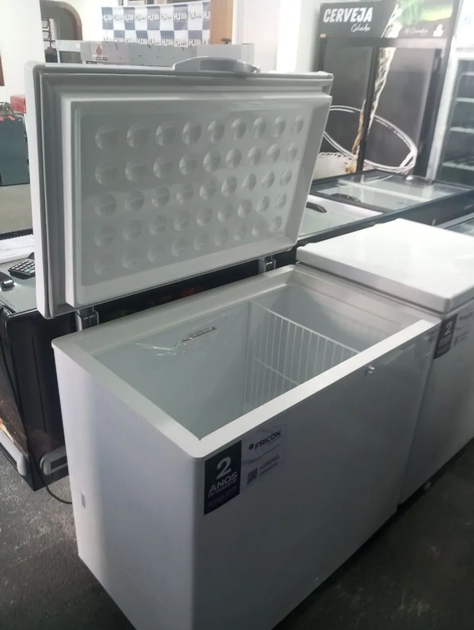 NZ. Freezer horizontal 311 litros FRICON 