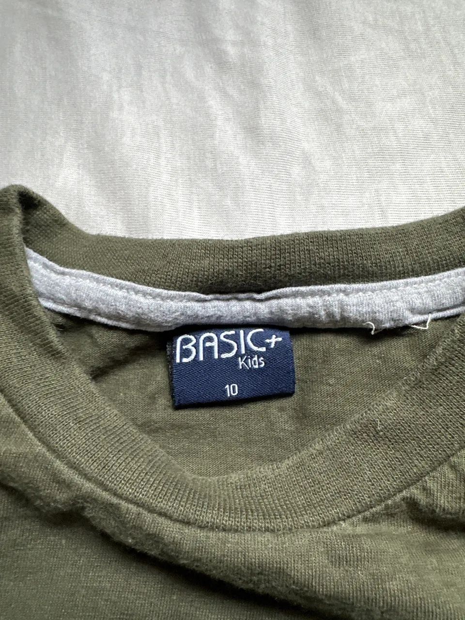 Camiseta Basic+kids TAM 10 verde escuro  - Foto 2