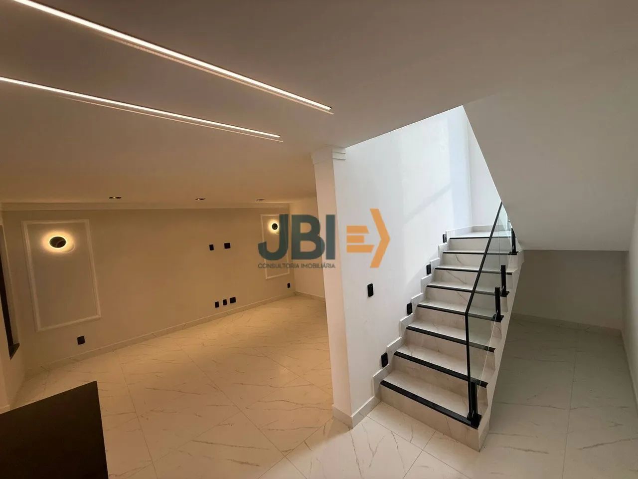 Vende-se casa duplex em condomínio com 3 quartos - Maracanaú - Foto 5