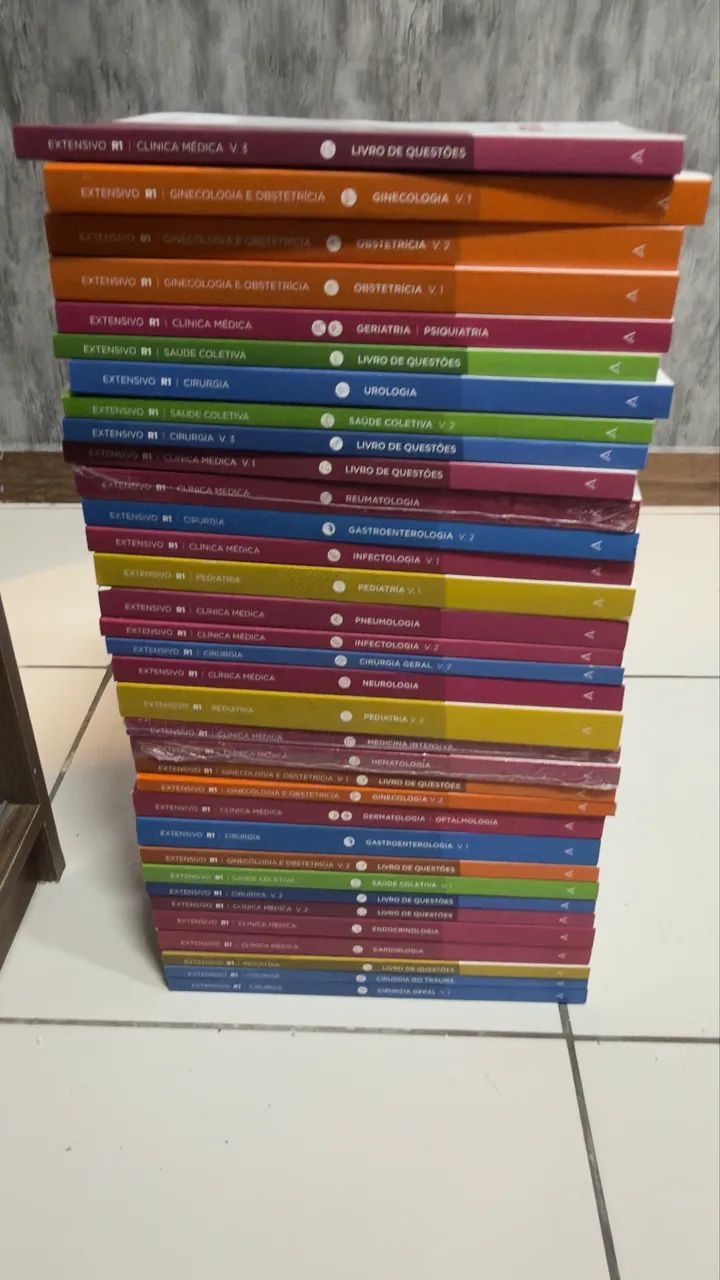 Selling MEDCEL EXTENSIVE R1 2022 Book