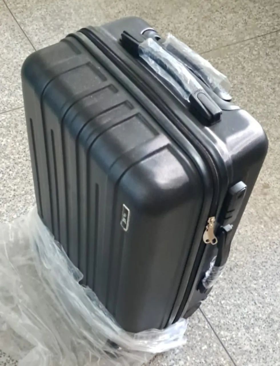 Mala de viagem de18 kg  - Foto 2