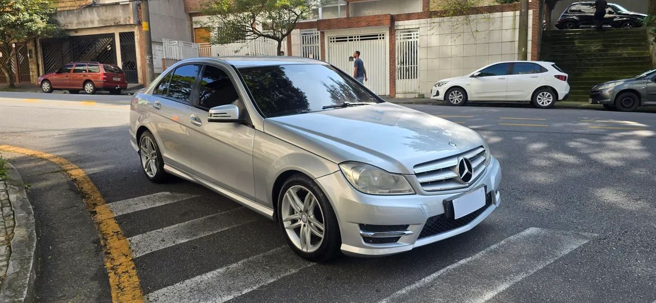 Mercedes-Benz C-180 CGI Sport 1.6 TB 16V 156cv Aut. 2014