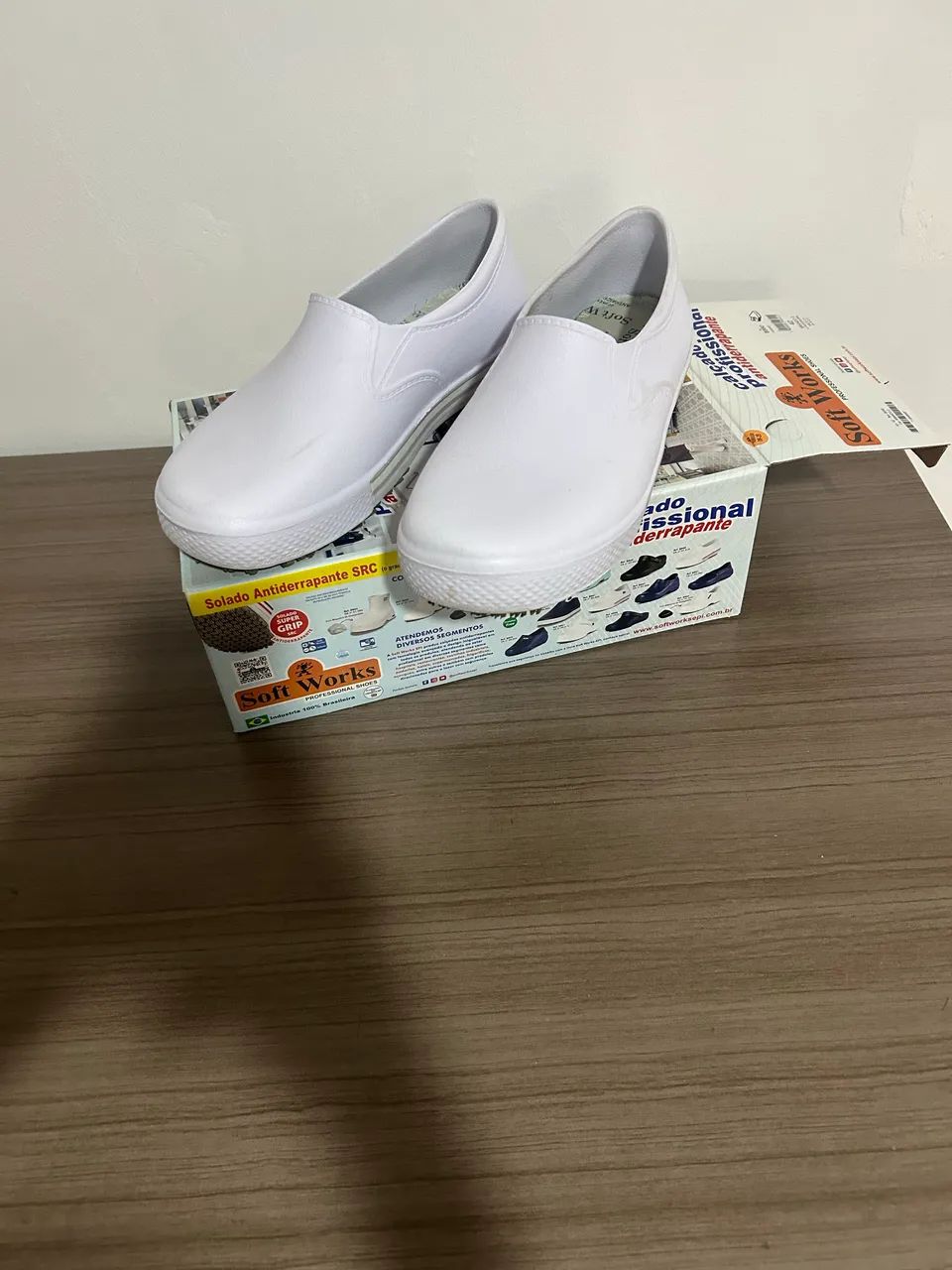 SAPATO SOFTWORKS BRANCO - 42 - Foto 2