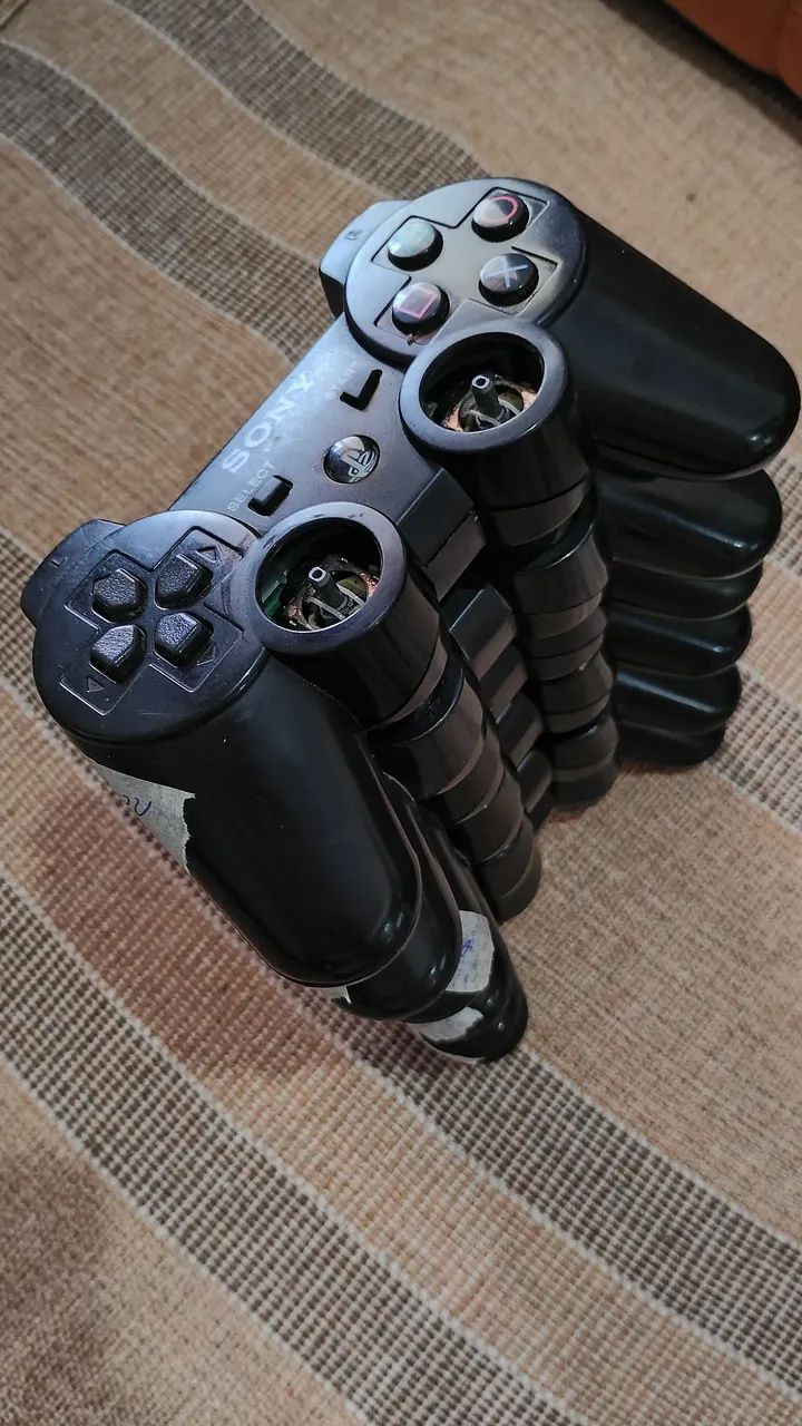 LOTE controles ORIGINAIS PS3 e MOVE -  tentar REPARO aproveitar PEÇAS - Foto 2
