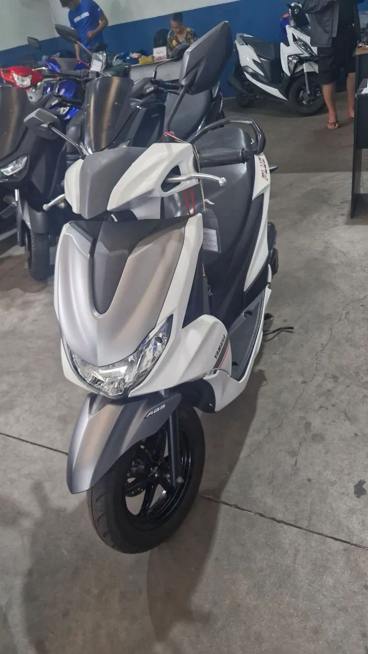 Yamaha fluo 125