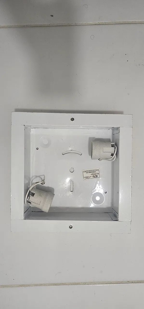 4 lampadas com lustre de vidro - Foto 3