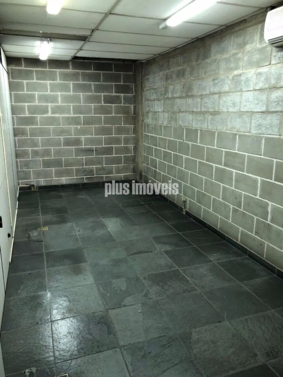 Galpão Industrial com Área Total de 700,0m² 4 Escritórios 6 Vagas - Foto 5