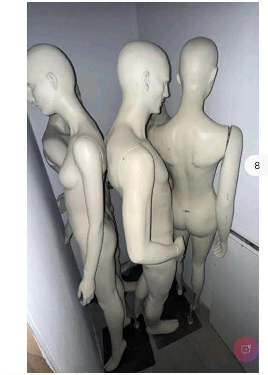 ITENS PARA LOJAS - MANEQUINS, MOSTRUÁRIOS, CABIDEIROS