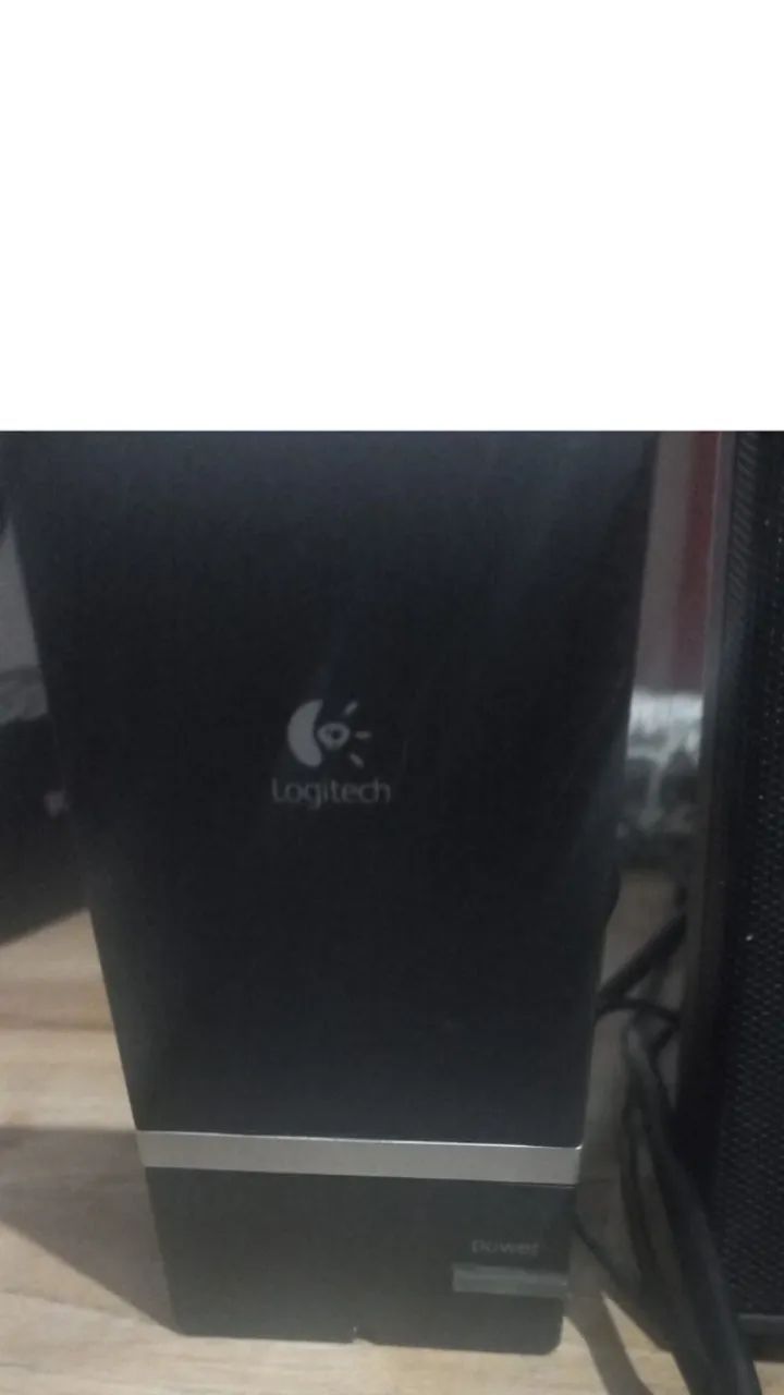 som logitech 2.1 com defeito- leia o anuncio-VENDA SO PESSOALMENTE, NAO FAÇO OLX - Foto 2