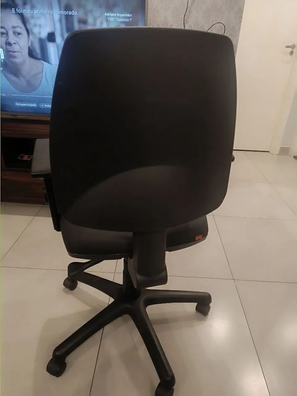 Cadeira de rodinhas escritório  - Foto 2
