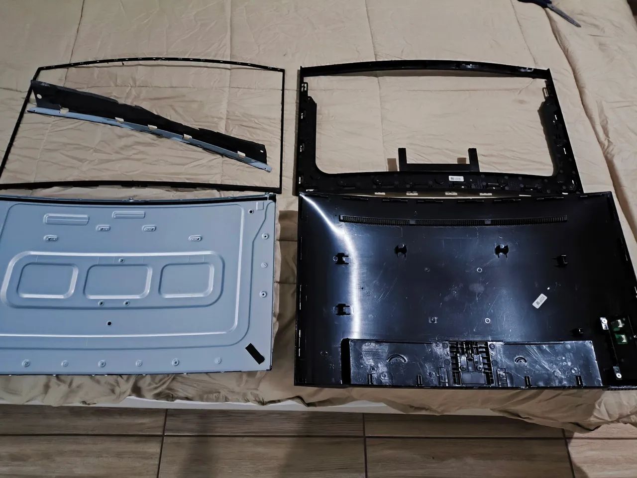 Carcaça Monitor Phantom AsRock 27 - Foto 4