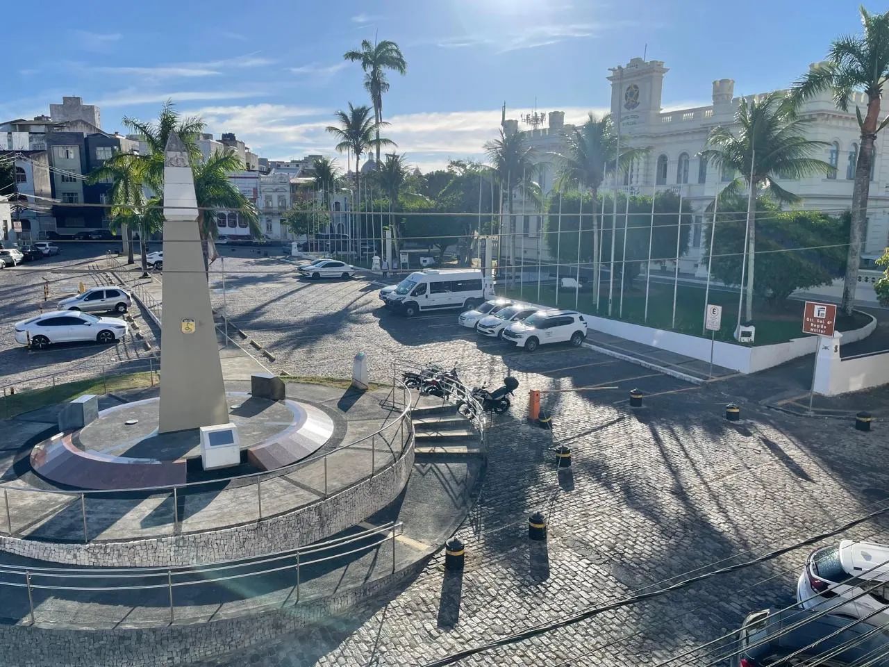 Apartamento mobiliado com garagem na melhor rua da Mouraria - Foto 5