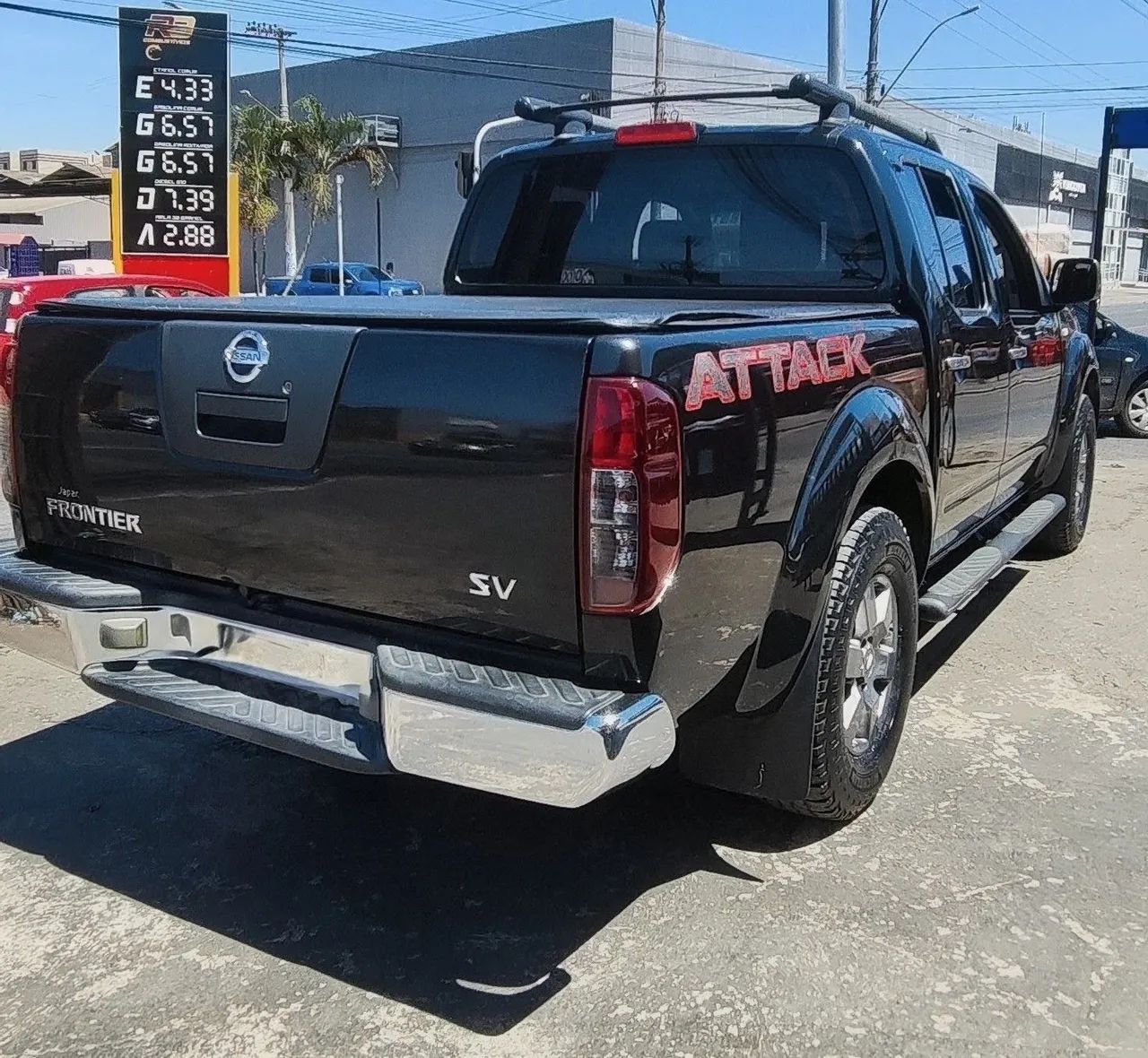 Nissan Frontier SV Attack CD 4X2 2.5 TB Diesel 2015 - Foto 5