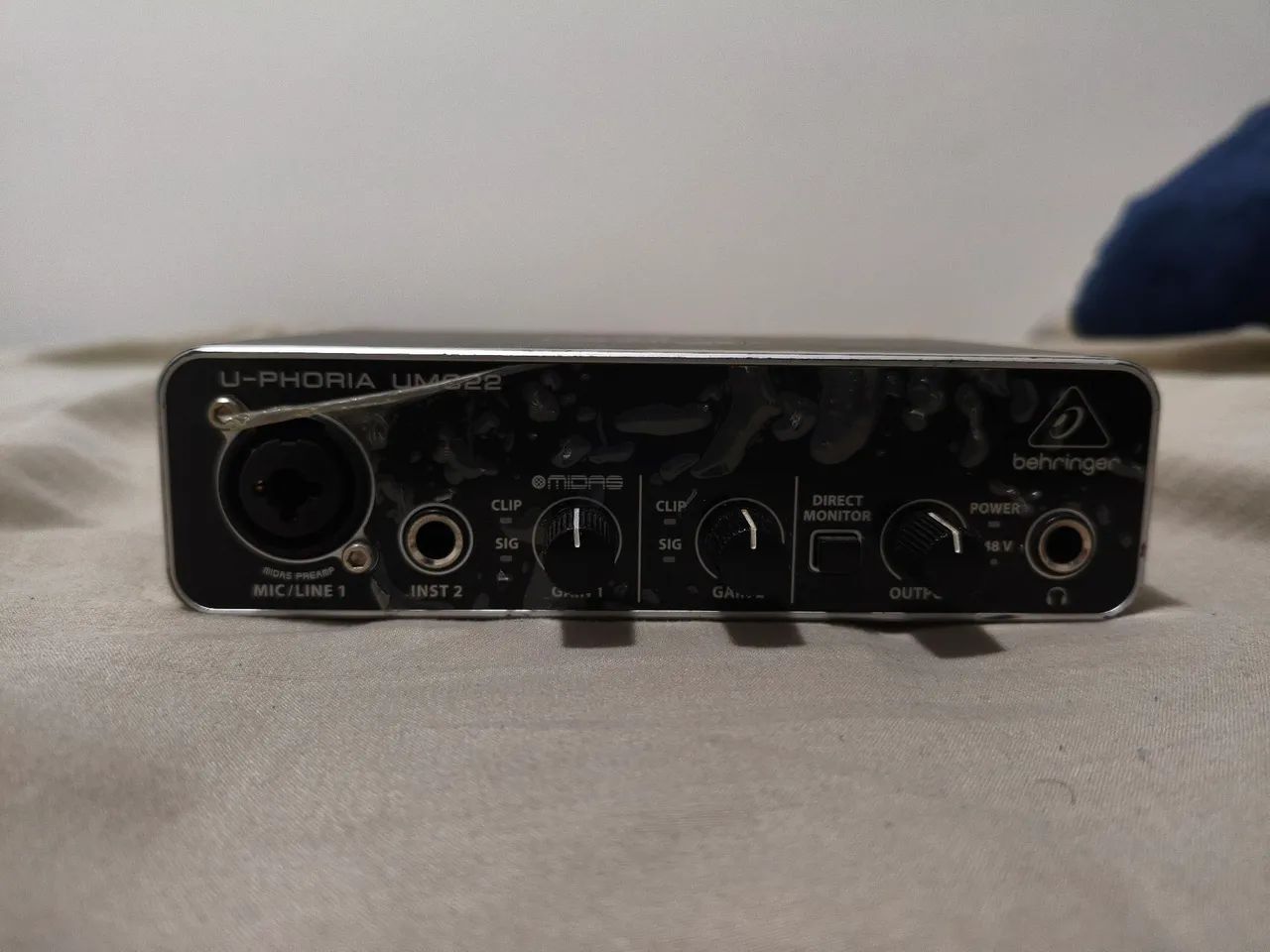 Interface de áudio Behringer UMC22 - Foto 3