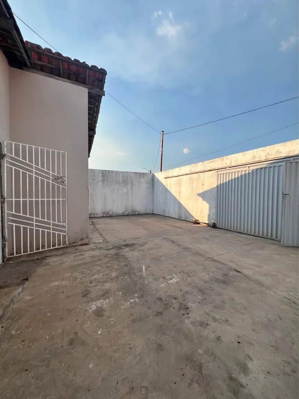 # CASA A VENDA  - Foto 2