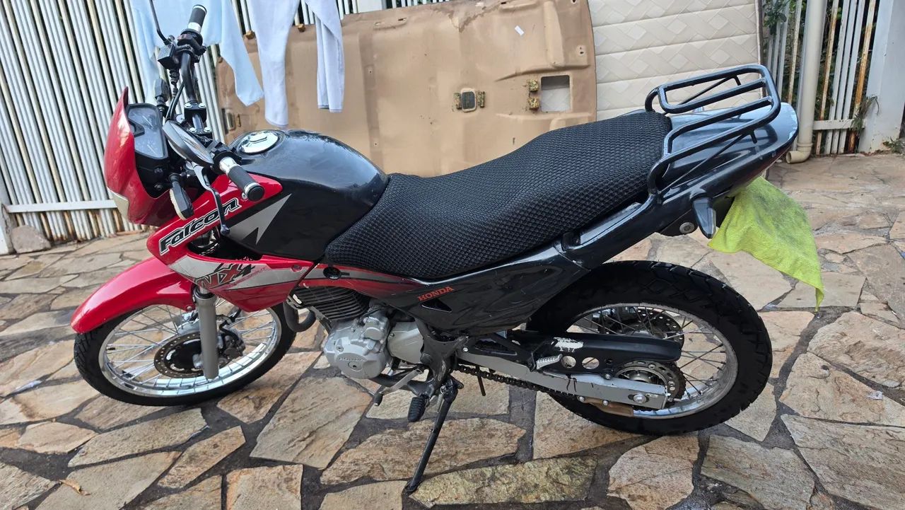 Honda 400 - Foto 3