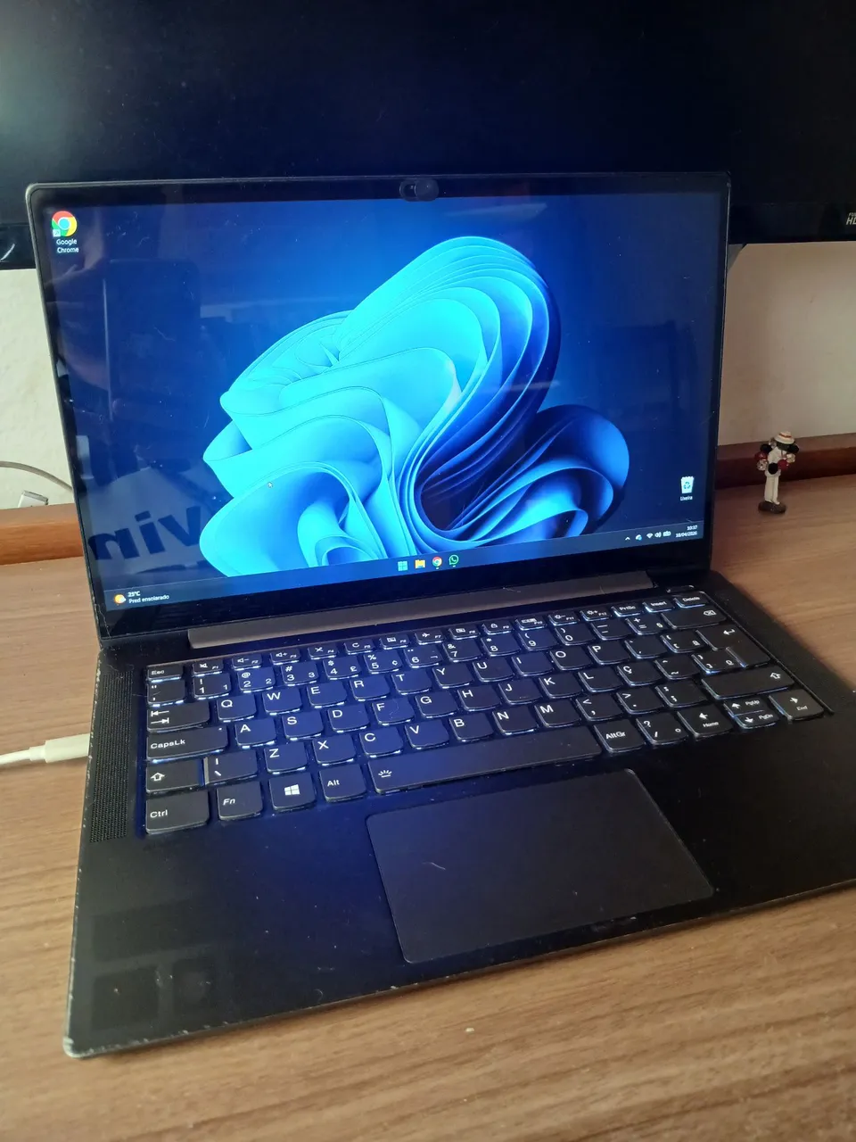 MacBook Pro 2020 Core i5 16GB 1TB 13 pol. - Notebooks - Santa