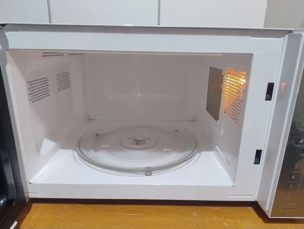 Microondas Philco 28 L, entrega grátis  - Foto 3