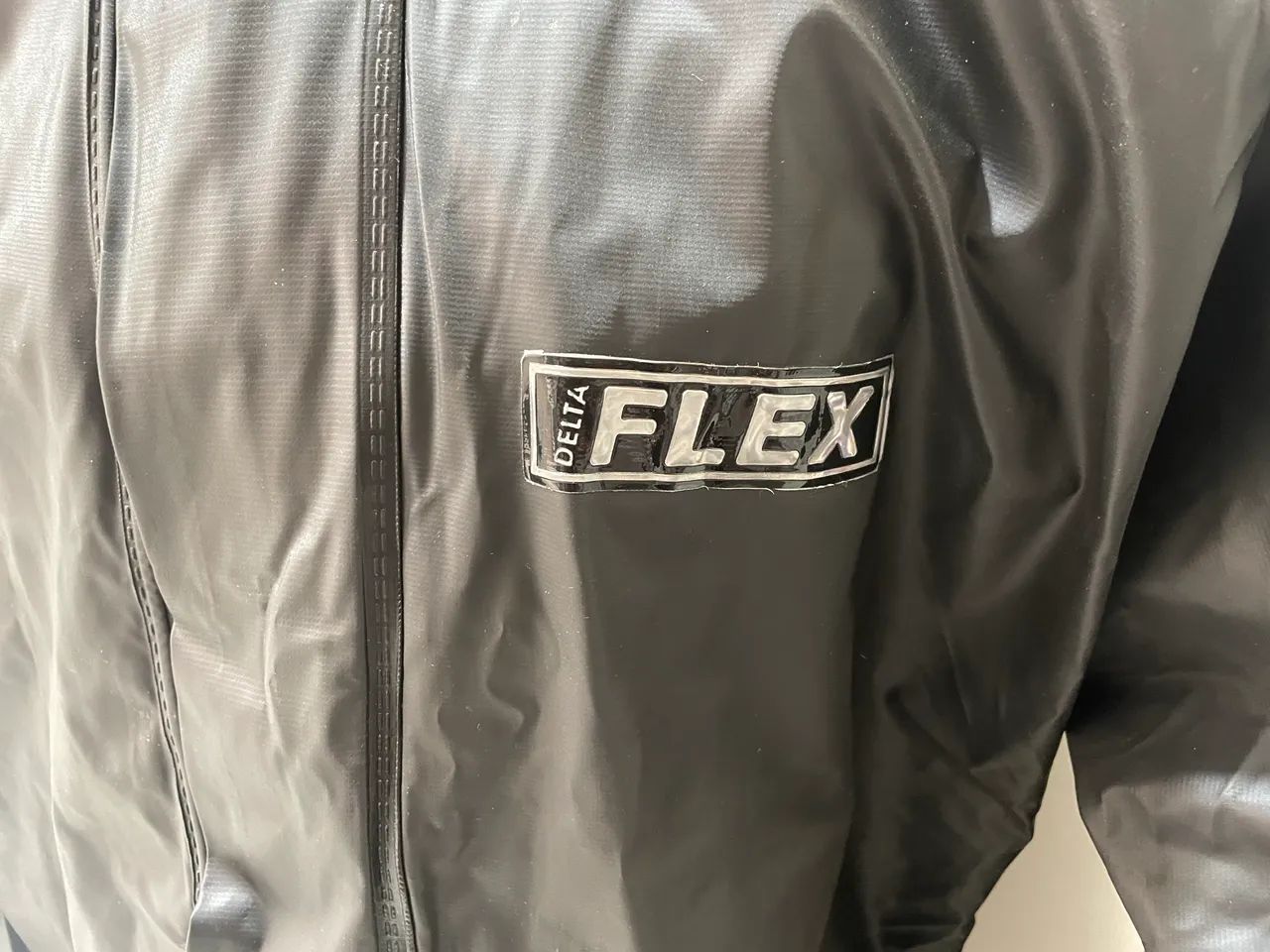 Jaqueta Preta de Capa de Chuva Delta Flex com Gola Alta - Foto 5