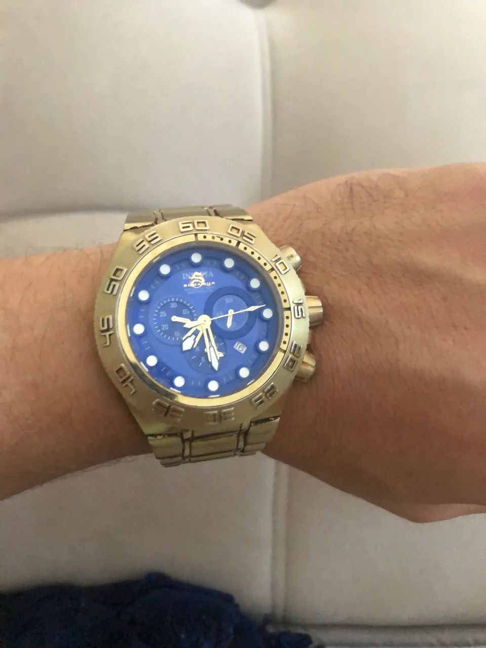 Vendo invicta preço baixo pra vender rápido.  - Foto 2