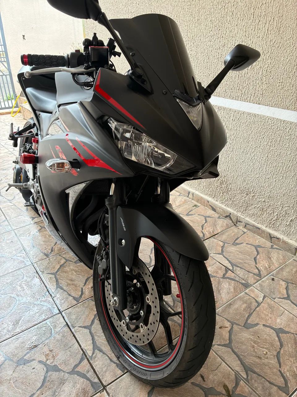 Yamaha yzf R3 - Foto 3