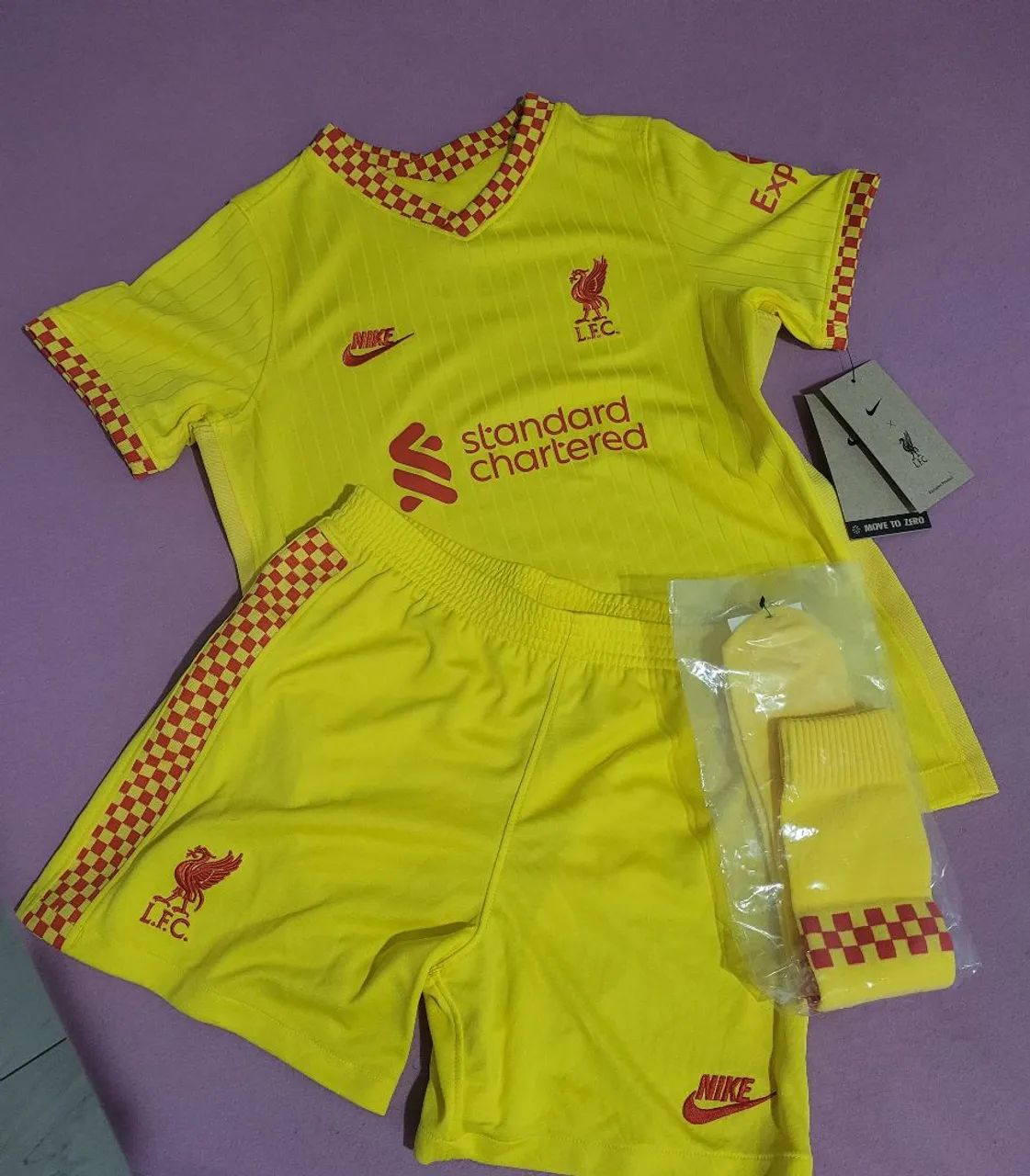 Conjunto oficial Liverpool 2022 Nike  - Foto 3