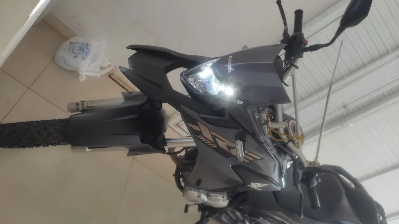 Moto XRE 300 Pouco usada