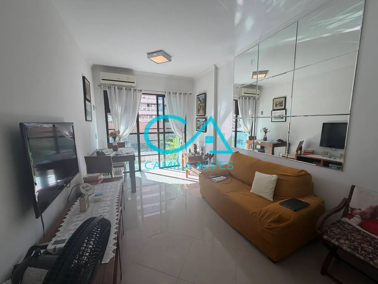 Apartamento de 2 dormitórios com varanda na Pompeia
