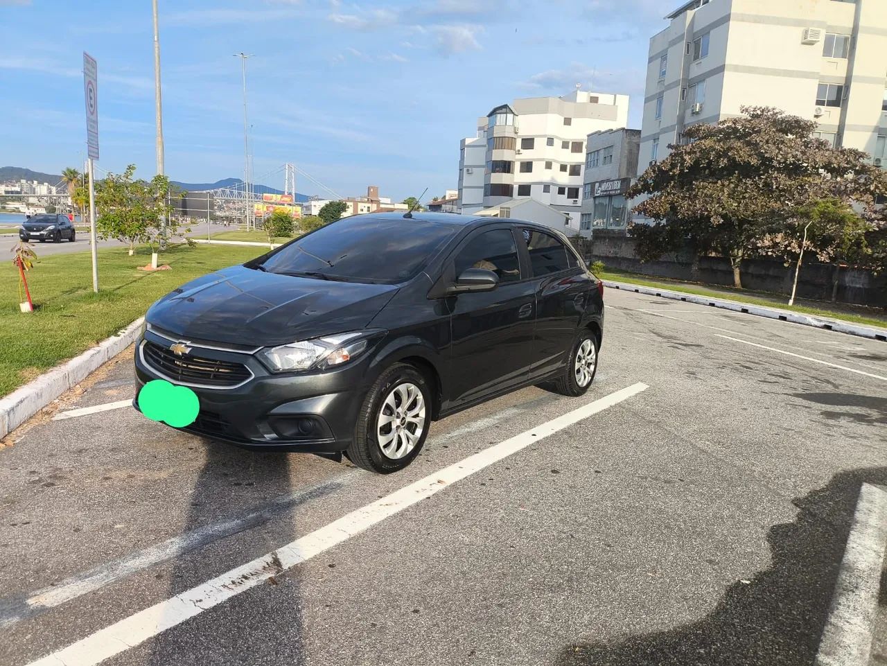 Chevrolet Onix Hatch LT 1.4 8V Flex Mec. 4P 2018 - Foto 3